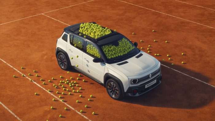 RENAULT 4 ROLAND-GARROS E-TECH ELECTRIC 1