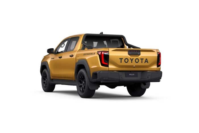 Il nuovo Toyota Hilux 2026 debutta con sistema Mild Hybrid 48V 3 Toyota Hilux Mild Hybrid 48V 3 700x467