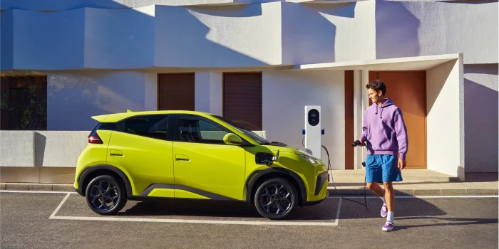 byd dolphin surf charging 700x350