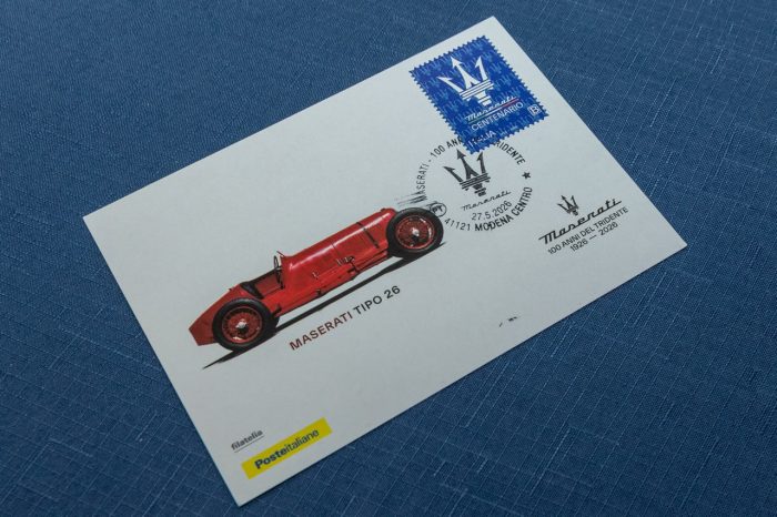 100AnnidelTridente Modena dimensioni grandi 700x466