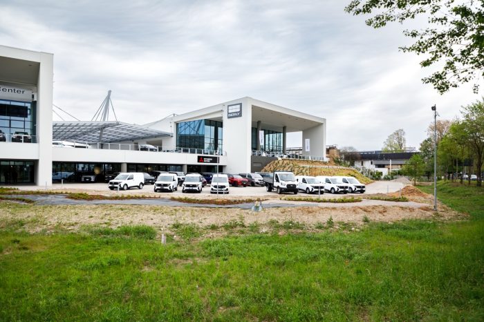 Ambrostore Milano Linate il nuovo hub che cambia il ruolo dei concessionari 21 700x466