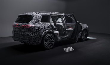 Audi-Q9-12-370x220.jpg