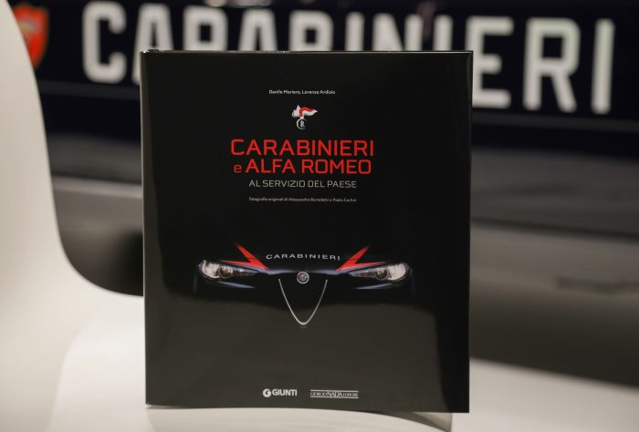 Carabinieri and Alfa Romeo 700x474