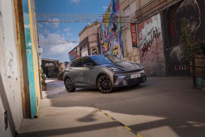 Cupra Raval su strada 50 700x467