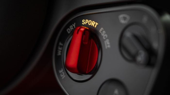 Ferrari Luce, i segreti dell'auto più sorprendente del 2026 7 Ferrari Luce foto ufficiali 5 700x394