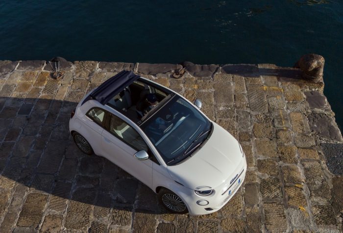 Fiat 500 Hybrid Dolcevita 10 700x475