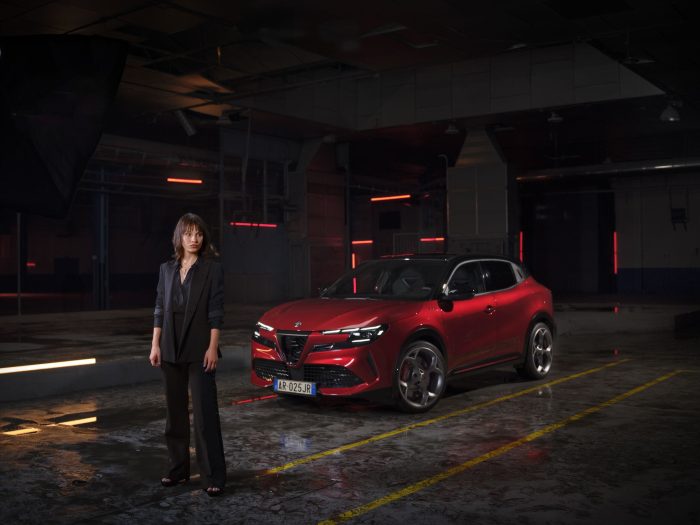 Interrogation Junior Commercial2Nuova Alfa Romeo Junior 2026  700x525