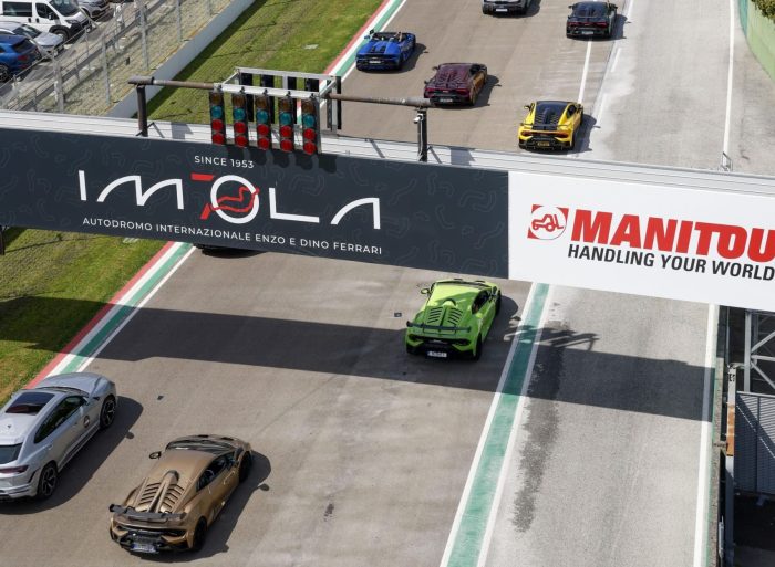 Lamborghini celebra 63 anni con nella sua Arena a Imola 4 scaled e1778164683669 700x513