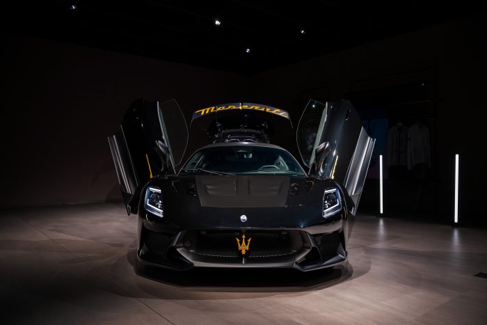 Maserati GT2 Stradale Fuoriserie 4 700x467