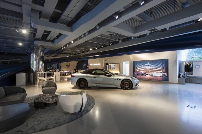 Maserati Modena Headquarter Showroom1 1 700x466