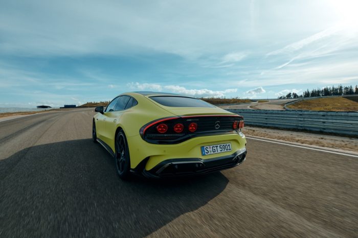 Mercedes AMG GT Coupe4 12 700x466