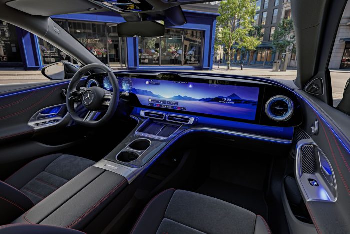 Mercedes Classe C elettrica 1 700x467