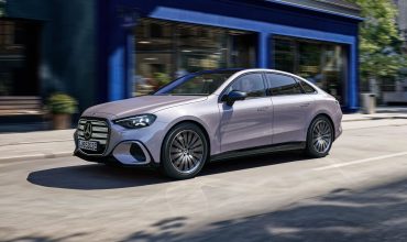 Mercedes-Classe-C-elettrica-7-e1778520686258-370x220.jpg