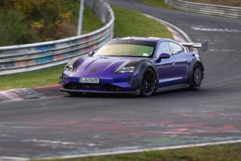 Record elettrico Nürburgring per la Porsche Taycan Turbo GT con kit Manthey