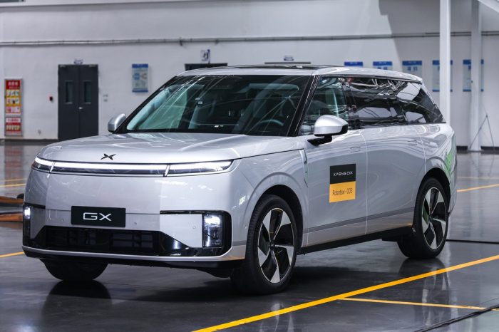 XPENG Robotaxi, debutta il primo taxi autonomo in serie del Marchio 2 XPENG Robotaxi