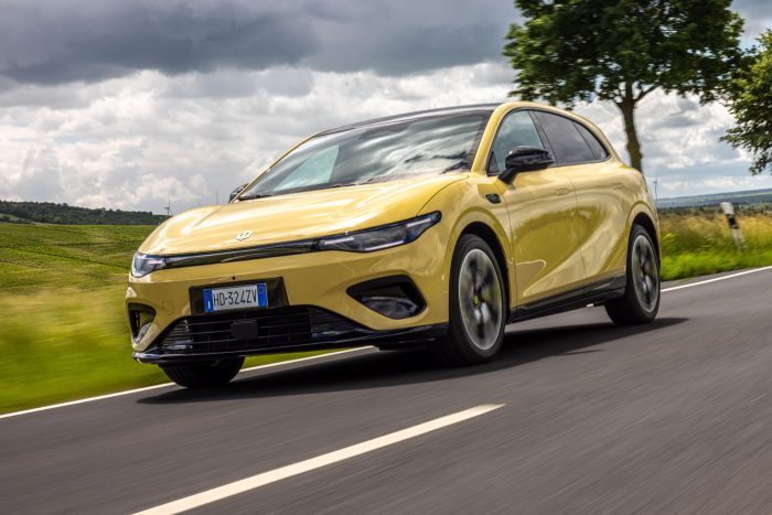 Leapmotor B05, l'elettrica debutta con 218 cavalli e prezzi da 22.900 euro 2 Leapmotor B05