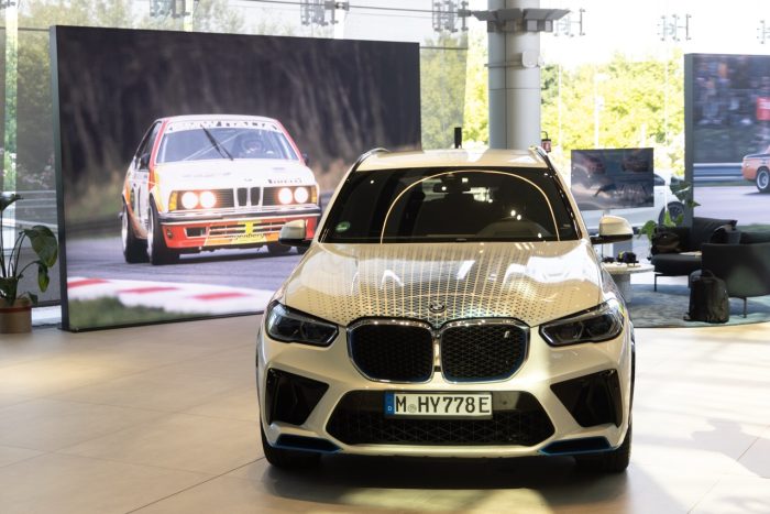 BMW Hydrogen Day 3 700x467