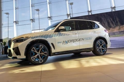 BMW crede nell'idrogeno (con Toyota). Il 2028 l'anno della svolta?