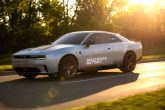 Batterie allo stato solido, Stellantis svolta nei test. Maggiore autonomia, ricarica più rapida e costi inferiori 10 Batterie allo stato solido, Stellantis svolta nei test
