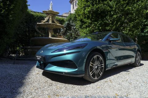 Denza Z9GT inaugura il Marco Polo Drive unendo Roma e Hong Kong