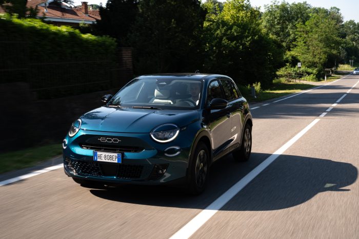 Fiat 600 Turbo 100, benzina e cambio manuale. Come va la Segmento B più pratica 2 Fiat 600 Turbo 100