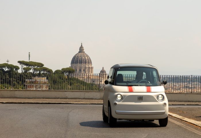 Flotta elettrica Fiat in Vaticano, 30 veicoli green 3 Fiat Topolino3 700x481