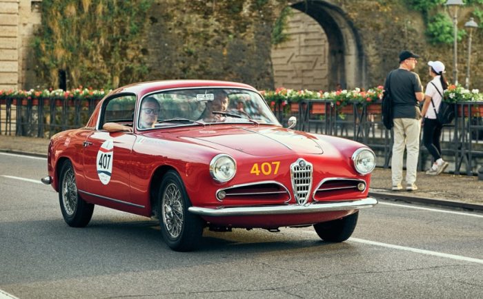 Formidabile trionfo di Alfa Romeo alla 1000 miglia 2026 48 e1781364293271 700x434