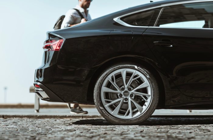 Gomme e sicurezza nell'estate 2026. Controlli e partenza, la guida Goodyear