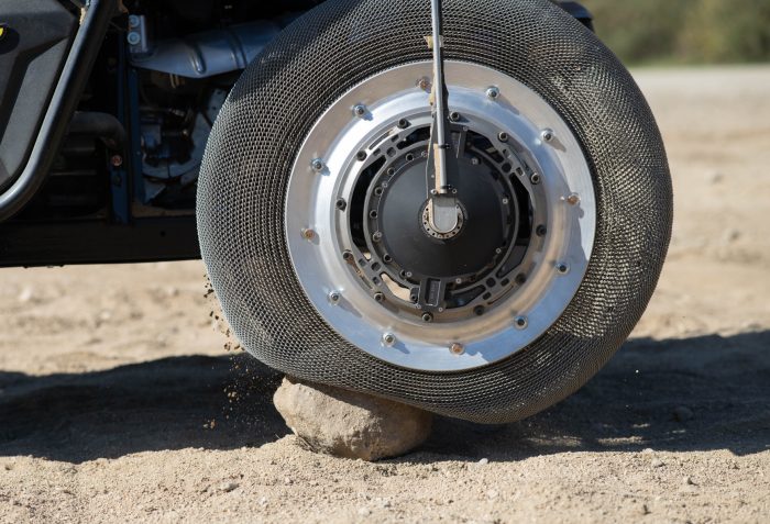 Goodyear torna sulla luna e sviluppa pneumatici per il Pegasus 2 Goodyear torna sulla luna e sviluppa pneumatici lunari per il veicolo Pegasus di Lunar Outpos 4