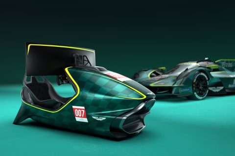 Il simulatore AMR-C01-R celebra la Aston Martin Valkyrie di Le Mans