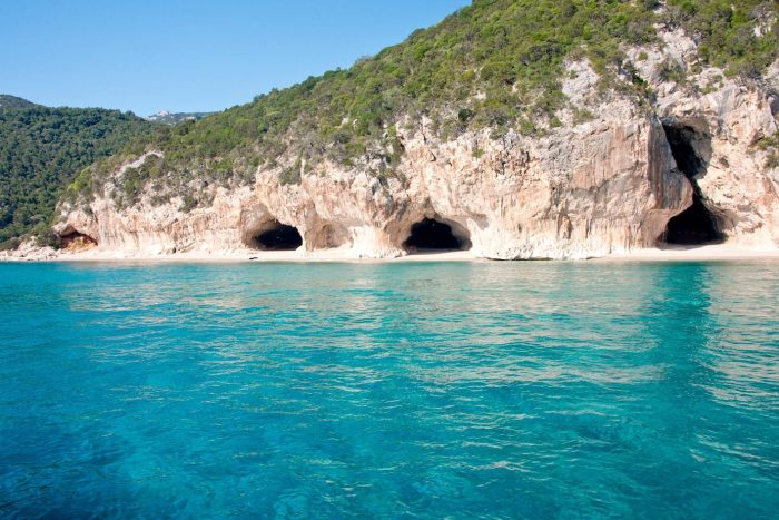 Itinerari in camper 2026 5 coste italiane ricche di miti 2 Cala Luna 700x467