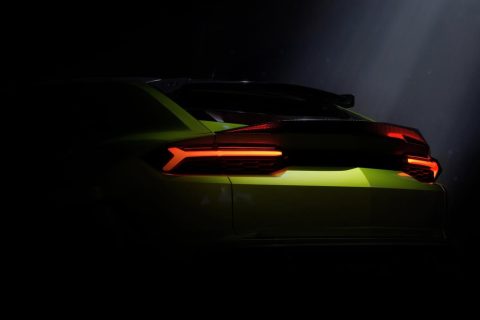 Lamborghini Urus SE Performante, il teaser di anteprima
