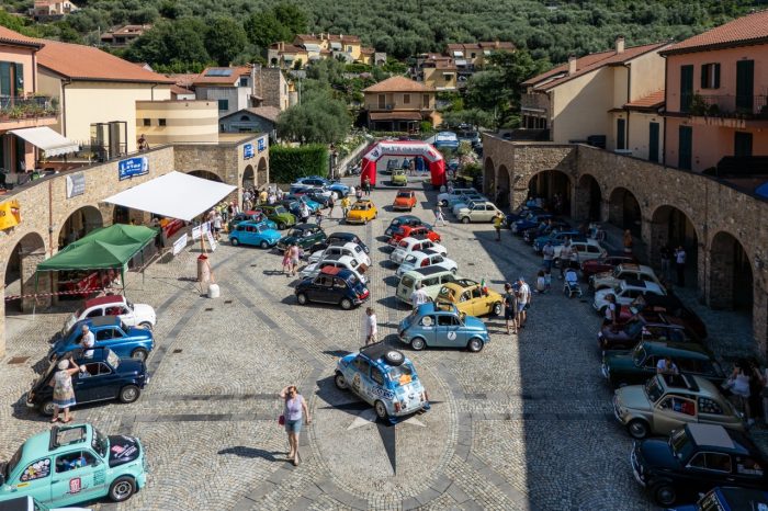 Meeting di Garlenda 2026, il programma della festa delle Fiat 500 storiche 6 Meeting di Garlenda 2026 il programma della festa delle Fiat 500 storiche 3 700x466