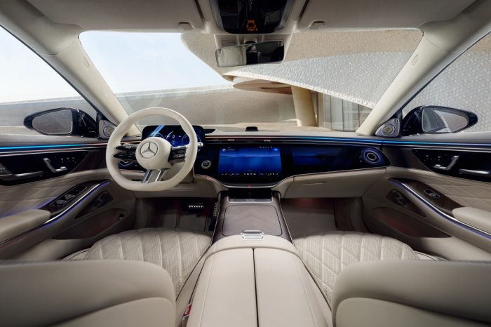 Mercedes celebra i 140 anni con Classe S 2026. I segreti dell'ammiraglia regina di lusso e tecnologia 6 Mercedes Classe S 2026 i segreti dellammiraglia regina di lusso e tecnologia 83 700x466