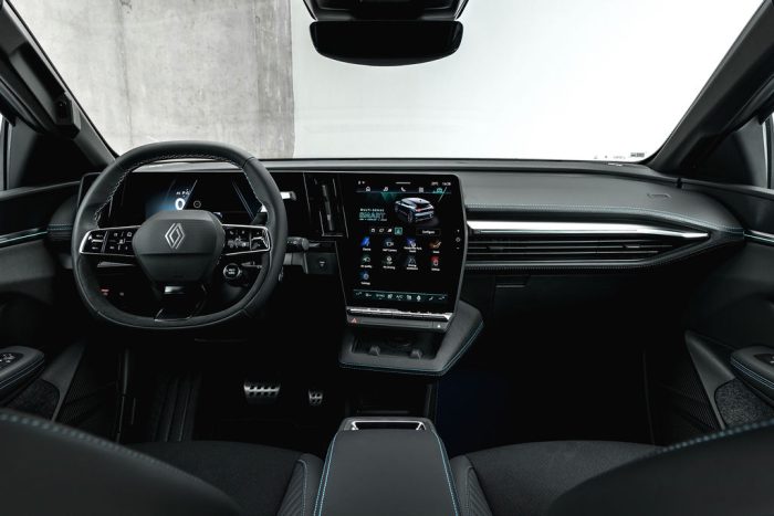 Nuovo Renault Mégane E-tech Electric, debutta la batteria da 67 kWh con 500 km di autonomia 4 Nuova Renault Megane E tech Electric 33 700x467