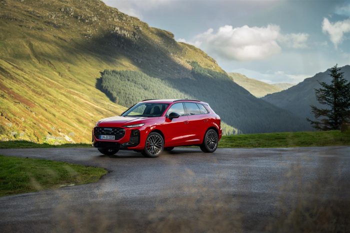 Audi Q3 2027, si rinnova il Suv compatto senza aumenti di prezzo 4 Audi Q3 2027 2 700x466