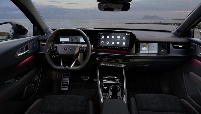 Audi Q3 2027, si rinnova il Suv compatto senza aumenti di prezzo 3 Audi Q3 2027 4 700x398
