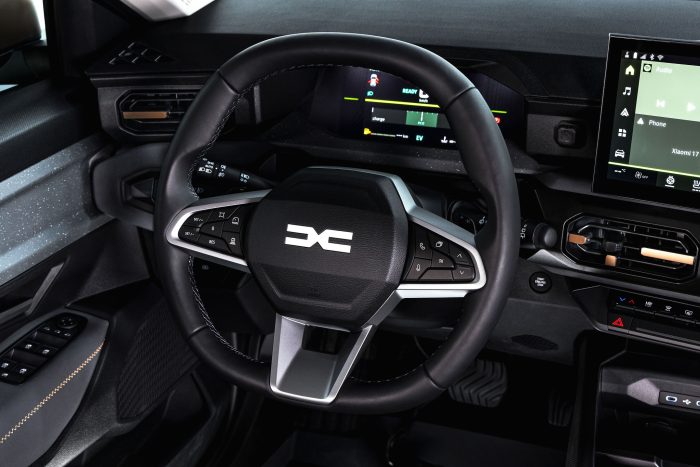 Dacia Striker foto ufficiali 12 700x467