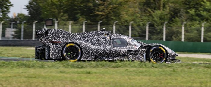 Ferrari 499P 2027, test a Monza della formidabile hypercar per Le Mans 3 Ferrari 499P 2017 test 1 e1785415712320 700x288