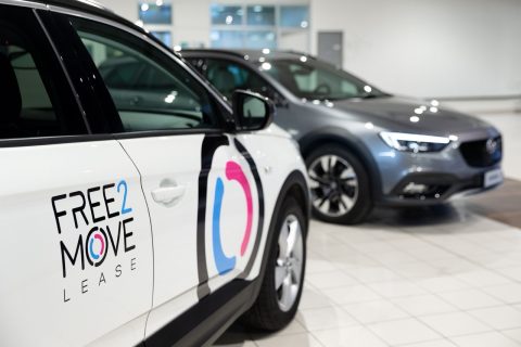 Free2move car sharing - 2