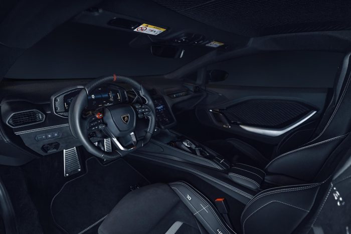 Lamborghini Temerario Ad Personam, lusso per 920 cavalli sartoriali 5 Lamborghini Temerario Ad Personam 17 700x467