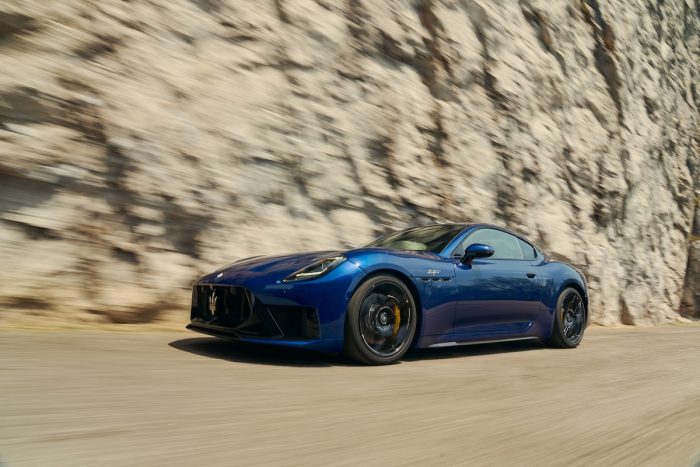 Maserati GT Trofeo 32 700x467