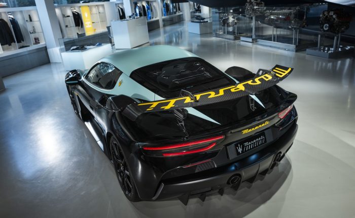 Maserati GT2 Stradale, formidabile pezzo unico che celebra la mitica MC12