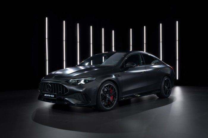 Addio benzina, Mercedes-AMG CLA 45 4MATIC+ diventa elettrica con 3 motori a flusso assiale e 680 cavalli 2 Mercedes AMG CLA 45 4MATIC 16 700x467