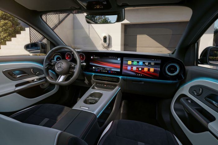 Mercedes GLA, informazioni e prezzo da 46.972 euro. Ora elettrica, nel 2027 anche full hybrid 4 Mercedes GLA 2026 7 700x467
