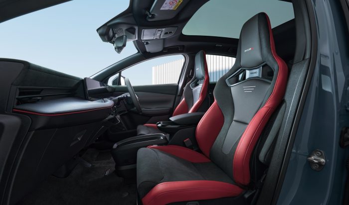 Nissan Leaf Nismo 2026 16 700x413