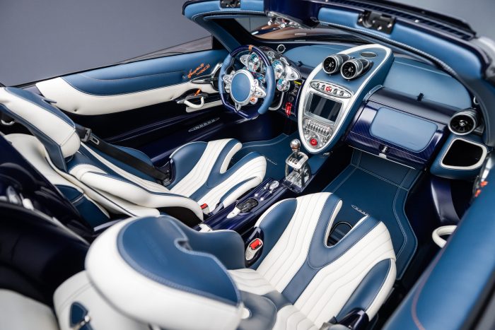 Pagani Huayra 70 Derecho 9 700x467