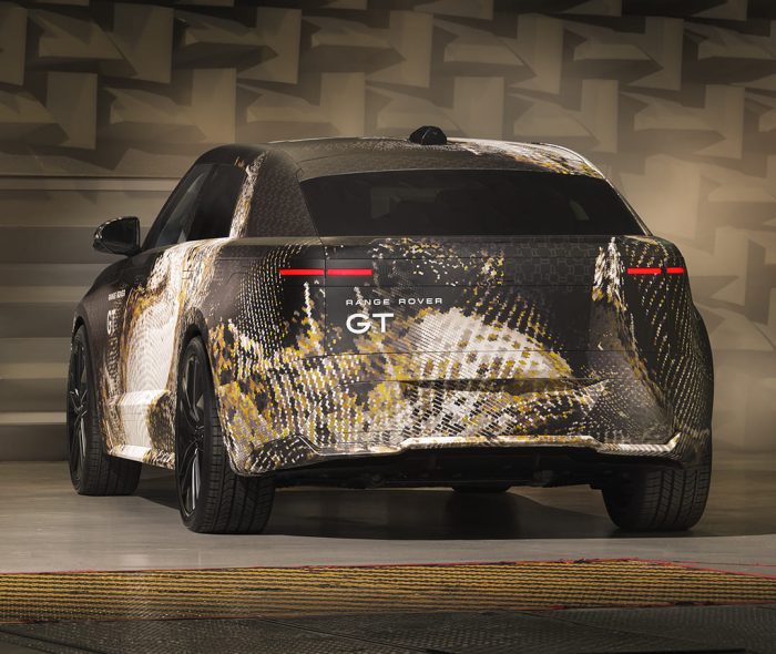 Range Rover GT, lusso elettrico con un piglio sportivo mai visto 6 Range Rover GT 2026 9 e1784691464794 700x590