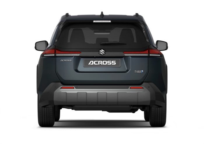 Suzuki Across Plug in Hybrid 21 700x495