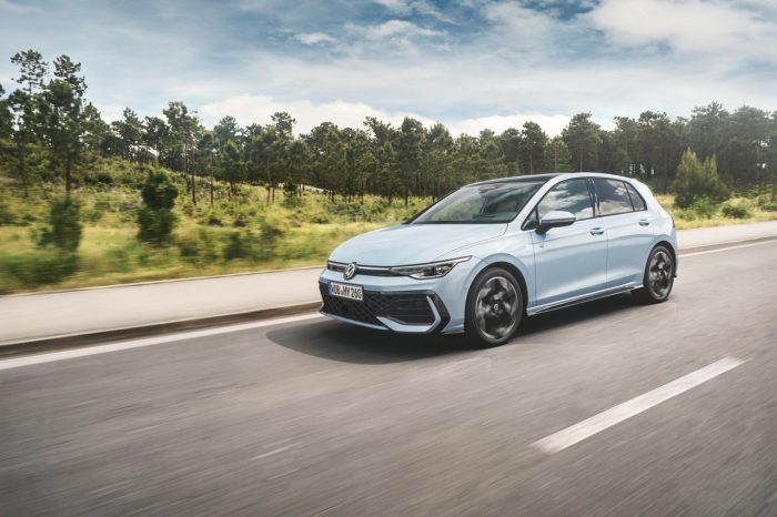 Volkswagen Golf e T Roc Full Hybrid arrivano sul mercato come funzionano 2 700x466